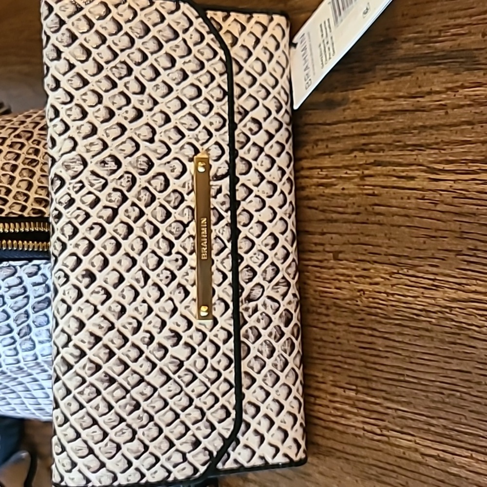 Brahmin wallet